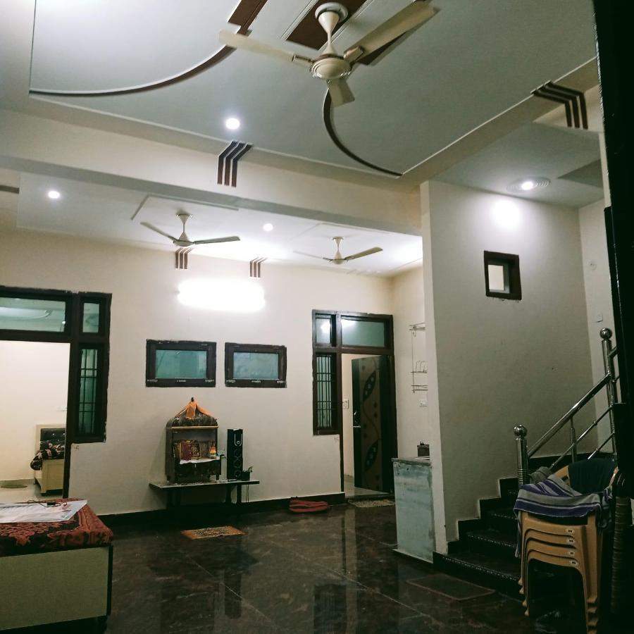 Radha Bhavan Vrindāvan Dış mekan fotoğraf