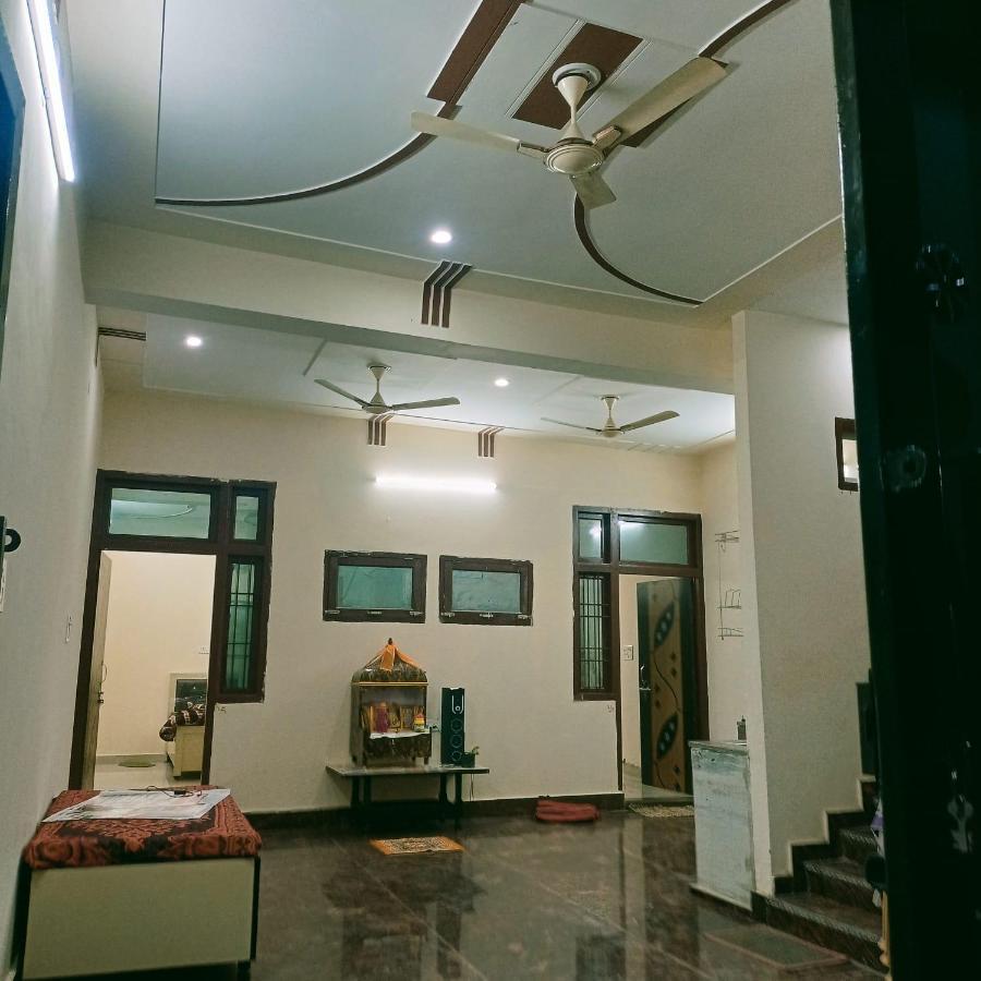 Radha Bhavan Vrindāvan Dış mekan fotoğraf